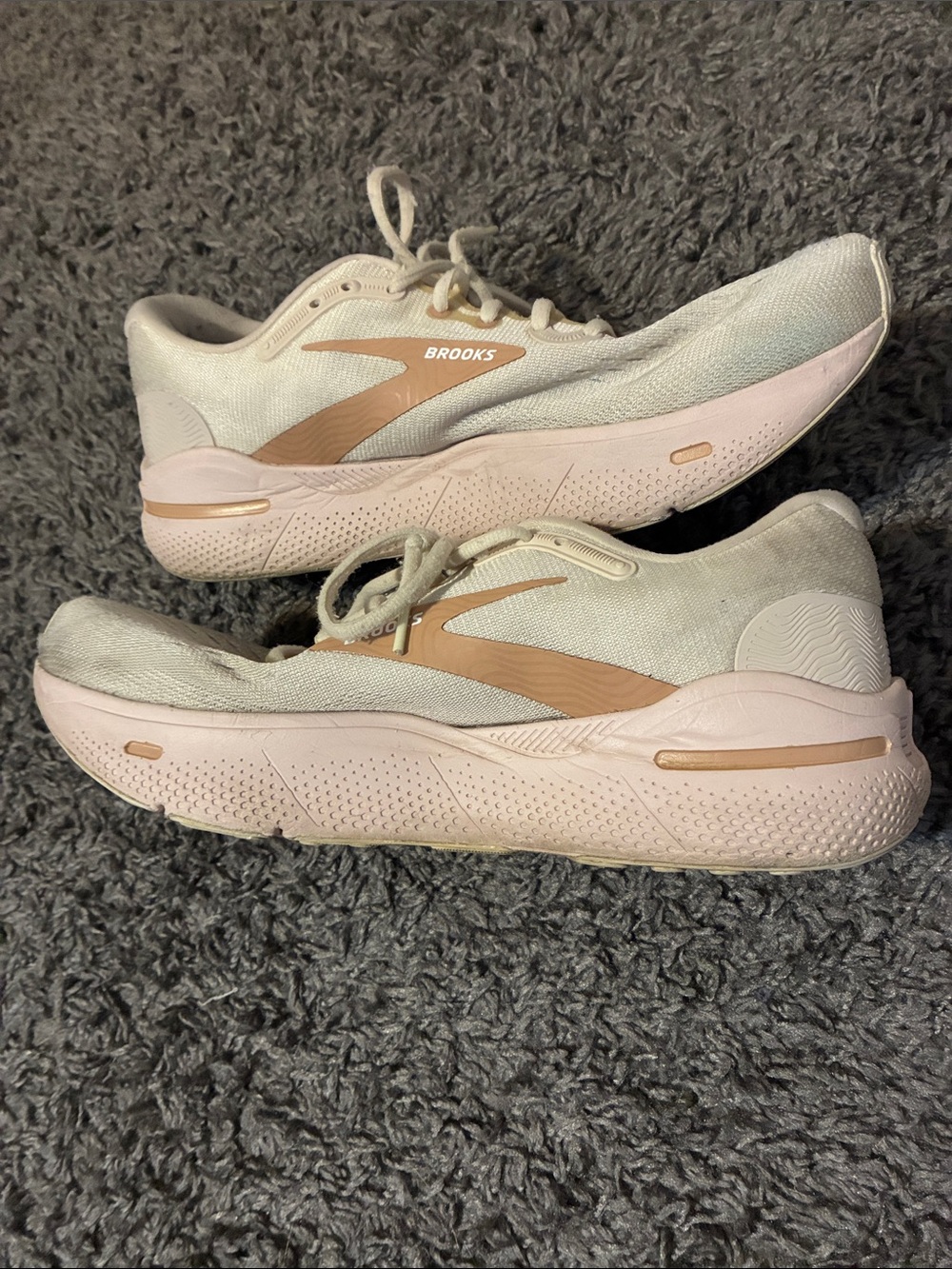 Brooks ghost max - Picture 2 of 8